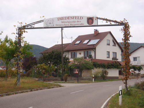 Diedesfeld on der Weinstra&szlig;e.